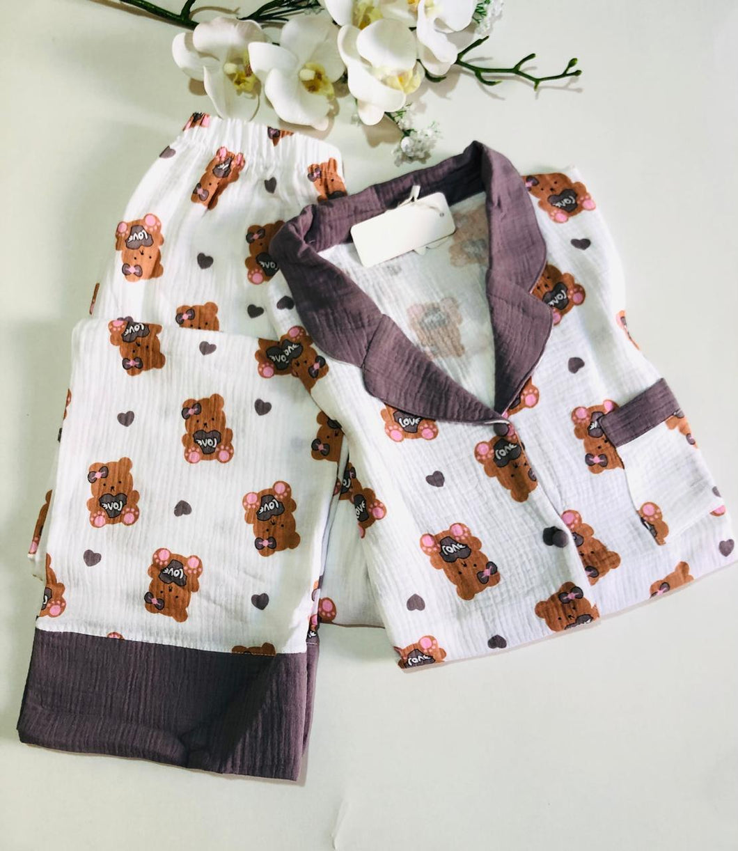 Pyjama Femme Douillet à Motifs Oursons - Confort et Tendresse