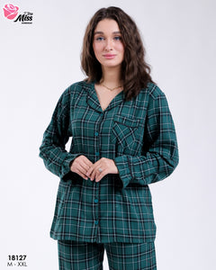 Pyjama Femme à Carreaux – Confort et Élégance