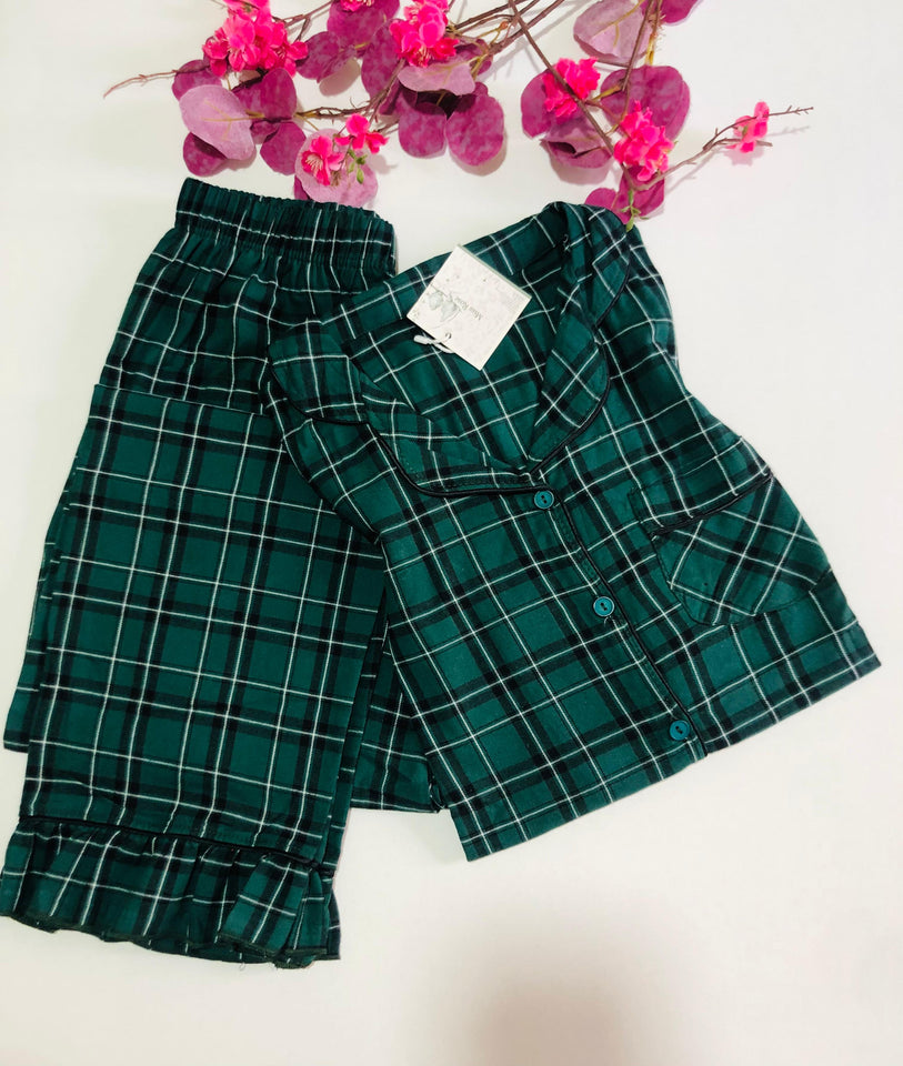 Pyjama Femme à Carreaux – Confort et Élégance
