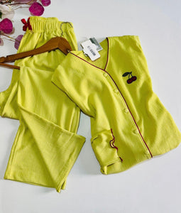 Pyjama Femme Élégance & Confort