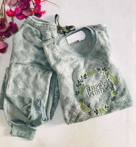 Pyjama Femme Hiver « Happy Winter » - Confort Polaire Garanti