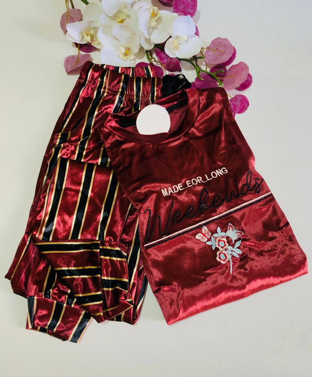 pyjama femme en velours satiné manche langues