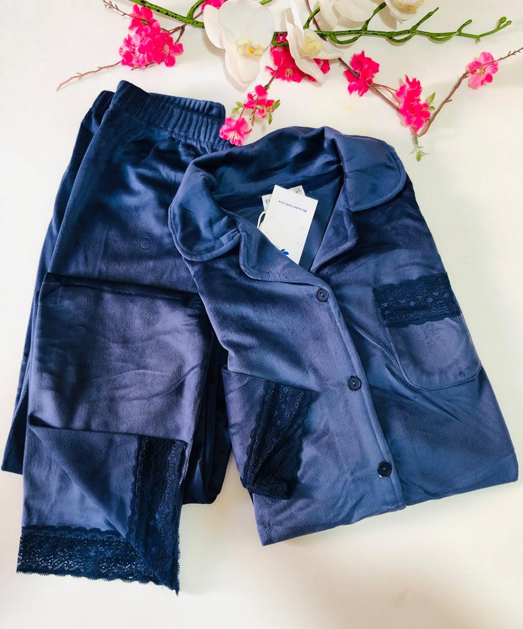 Pyjama en Velours Doux et Élégant - Confort Raffiné pour Vos Nuits