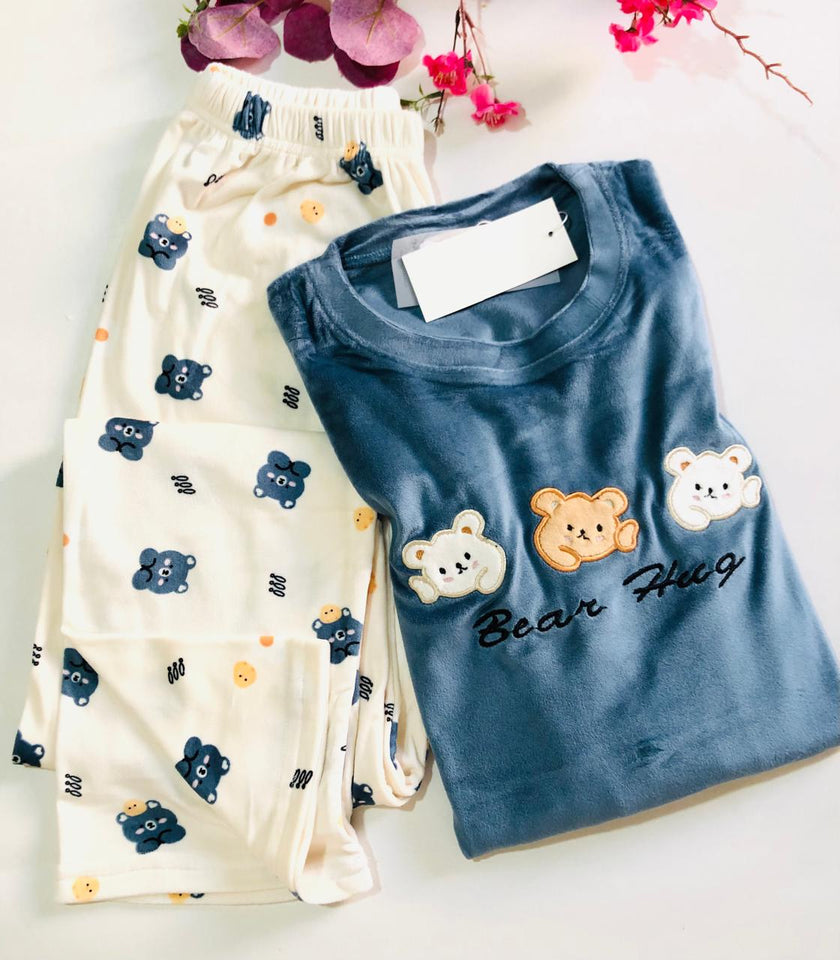 Pyjama Femme en Velours Doux - Modèle Bear Hug