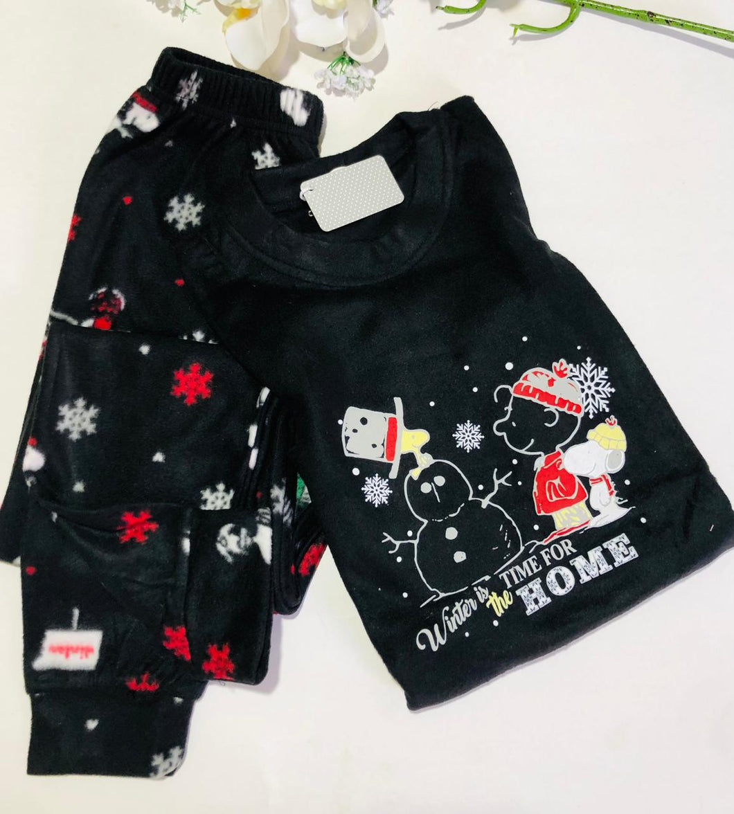 Ce pyjama ravira votre enfant tout en lui offrant une douceur inégalée. 🎄❄️