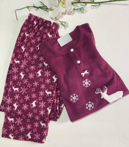 Pyjama Femme en Tissu Polaire - Douceur et Chaleur pour Vos Soirées Cocooning
