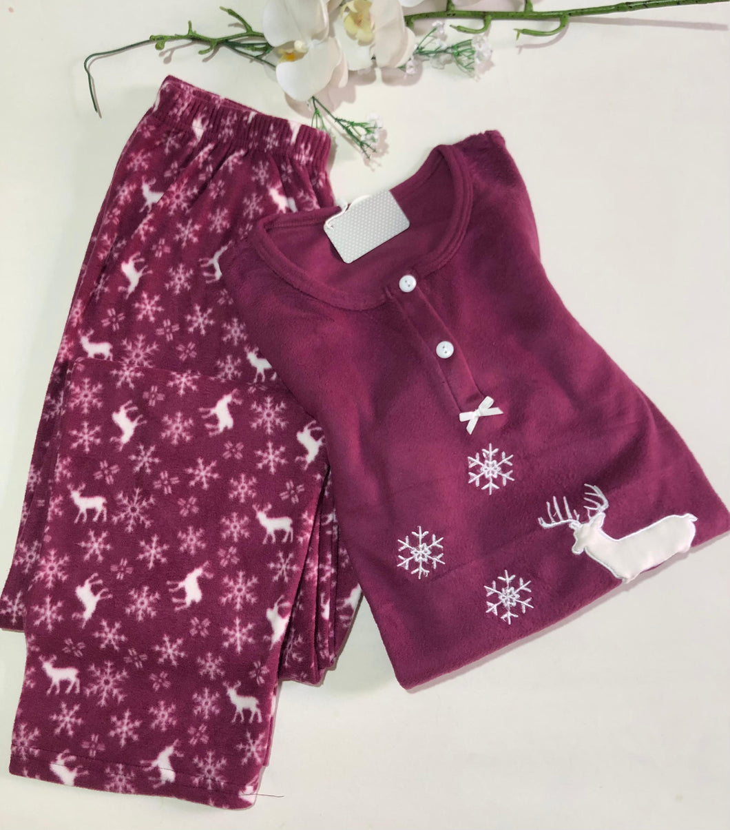 Pyjama Femme en Tissu Polaire - Douceur et Chaleur pour Vos Soirées Cocooning