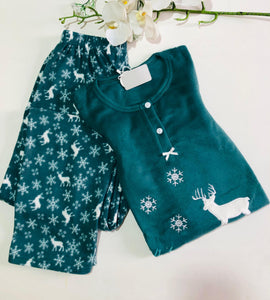 Pyjama Femme en Tissu Polaire - Douceur et Chaleur pour Vos Soirées Cocooning