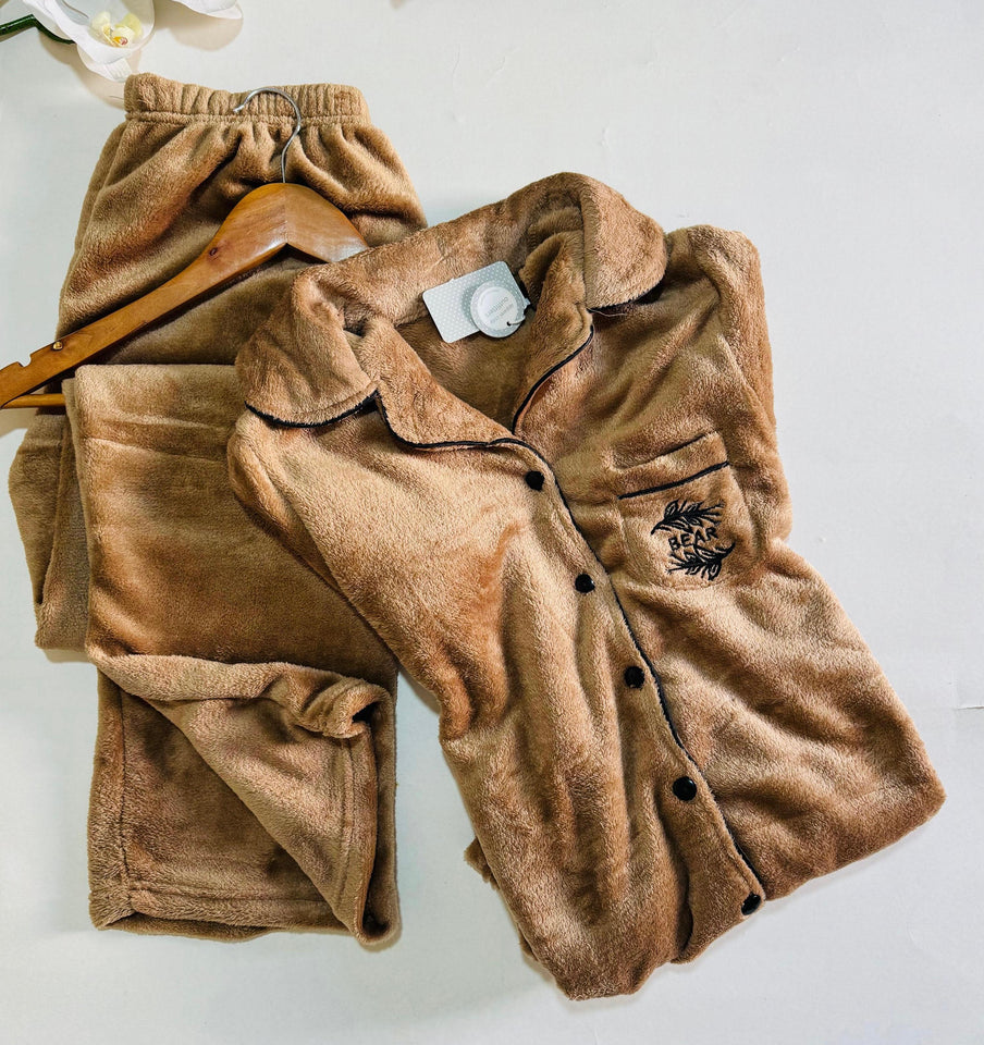 Pyjama Femme en Polaire Marron - Élégance Naturelle et Confort Absolu