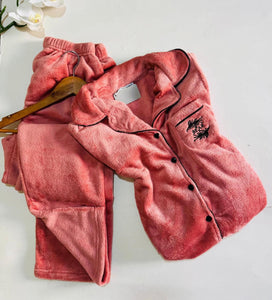 pyjama Femme en Polaire Rose - Douceur et Élégance