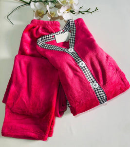 Pyjama Polaire Femme Fuchsia – Élégance et Douceur 🌸