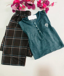 Pyjama Femme Confort Flanelle et Tricot – Élégance et Douceur