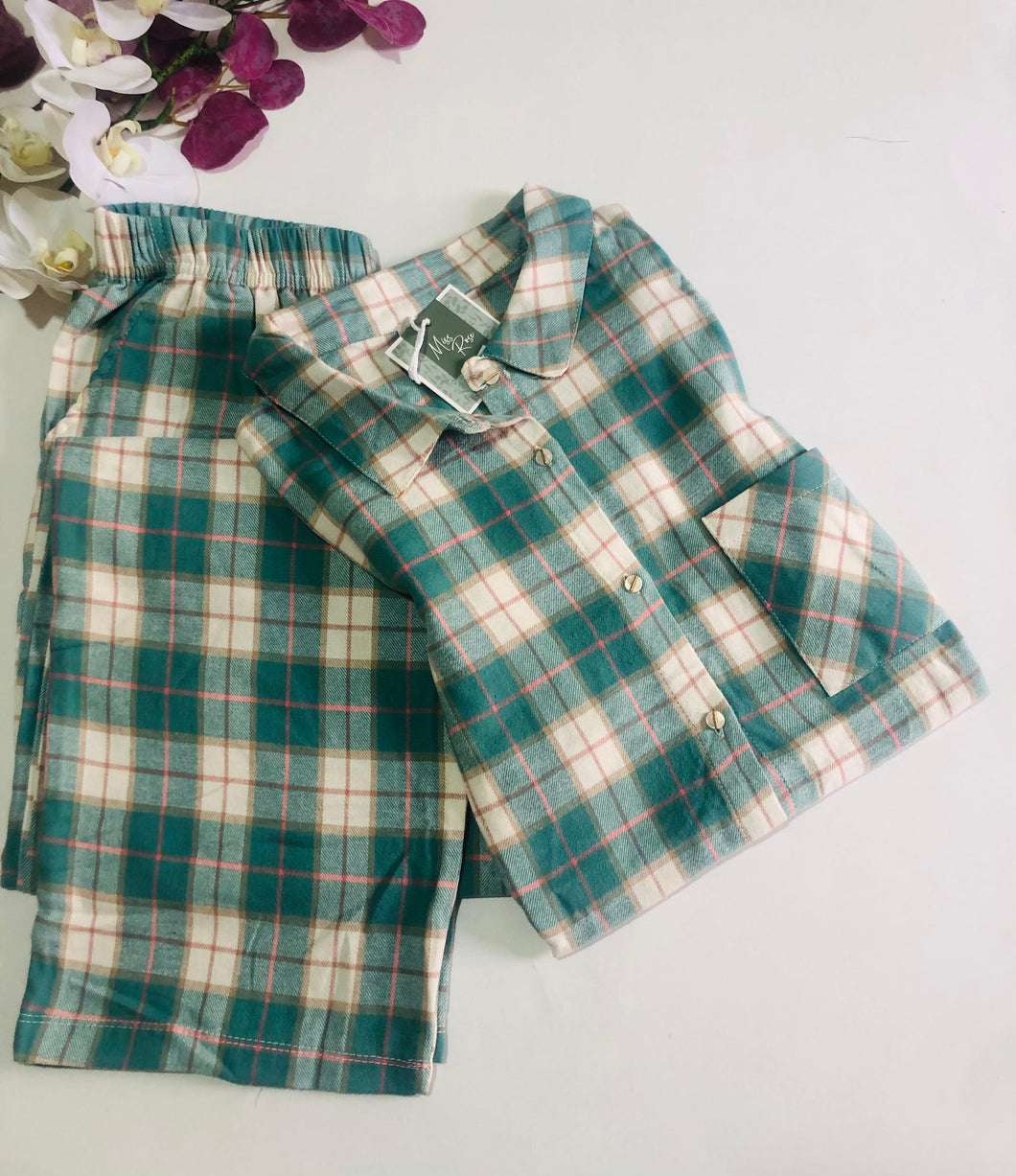 Pyjama Femme en Flanelle à Carreaux –  💤