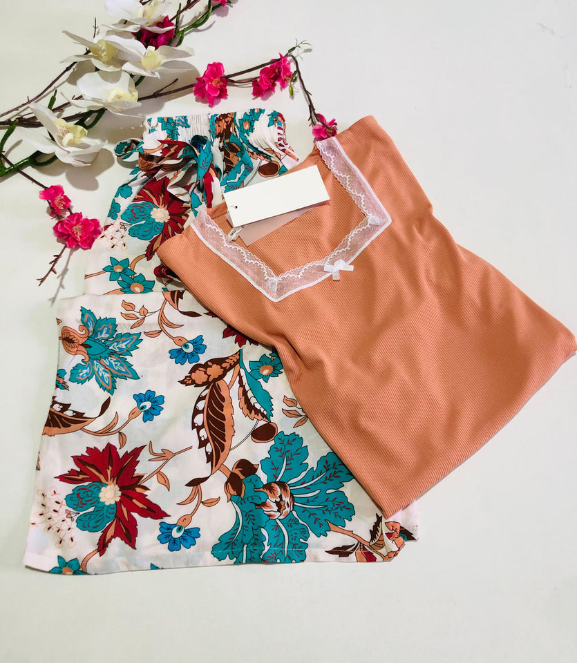 Pyjama Pantacourt Rallongé et T-Shirt Viscose MISS – Confort Chic pour Vos Instants Privilégiés