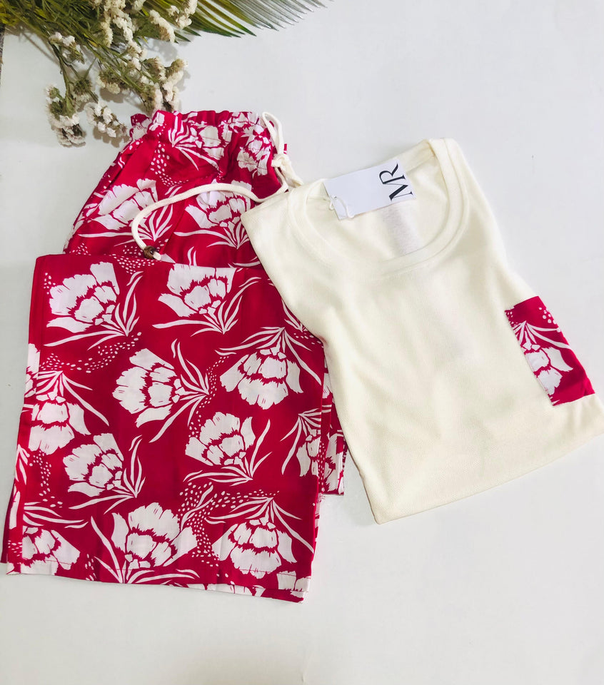 🌸 Pyjama Femme Élégant – Rose Fuchsia à Motif Floral 🌸