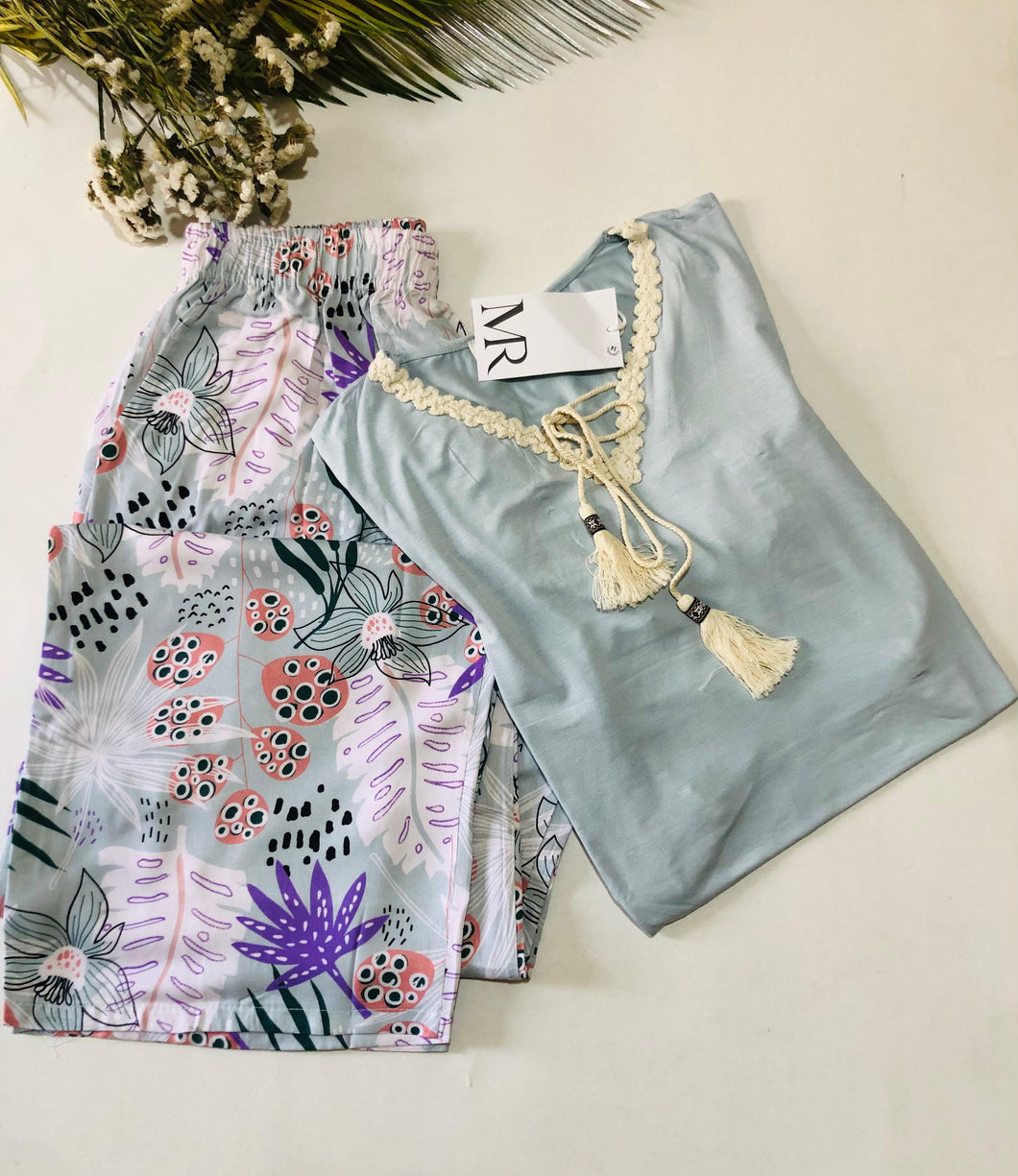 🌸 Pyjama Femme Élégant – Bleu Doux & Motif Floral Coloré 🌸
