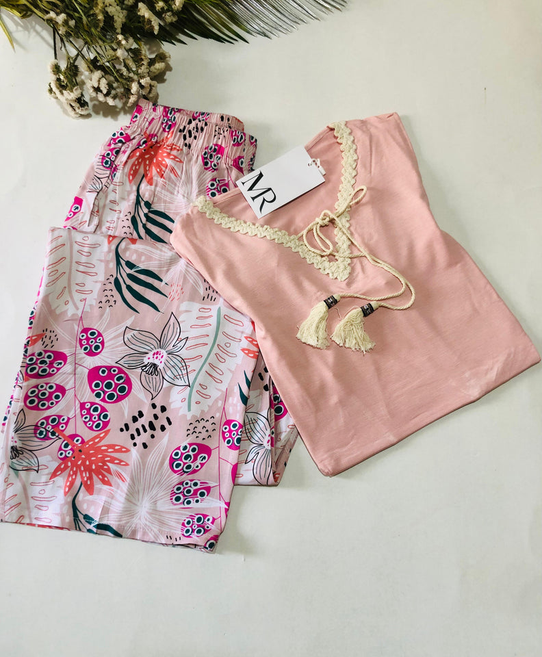 🌺 Pyjama Femme Élégant – Couleur Sumo &amp; Motif Floral Délicat 🌺