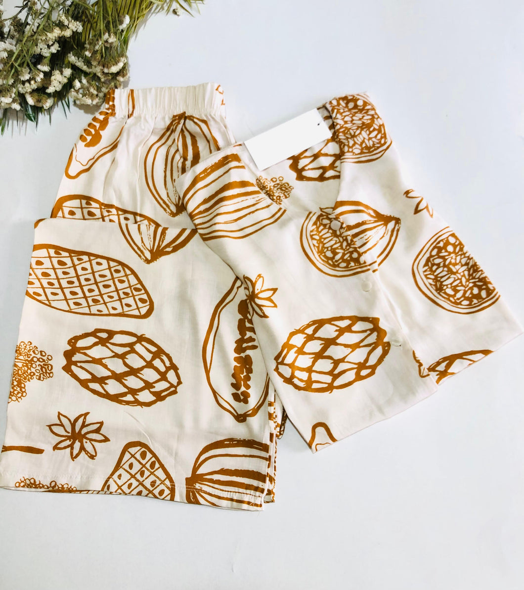 🍍 Pyjama Femme Imprimé Fruits – Fraîcheur & Détente Assurées 🌼