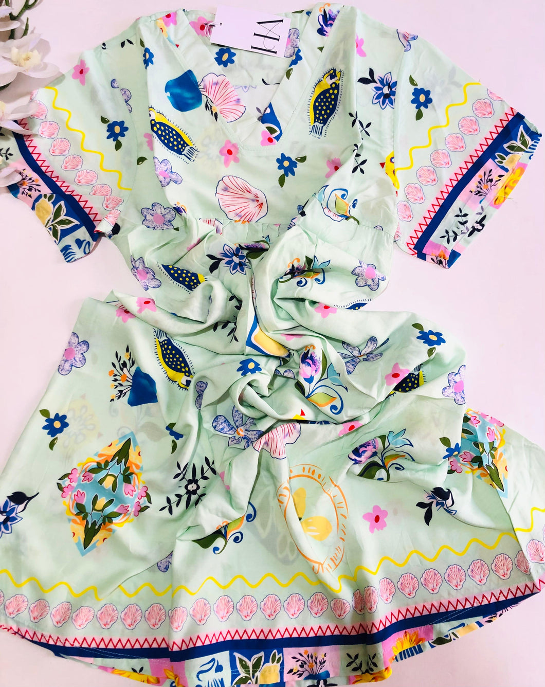 🌼 Robe de Nuit Femme en Tissu Rayon – Fraîcheur & Fantaisie Florale 🌼 Tissu : 100 % Rayon