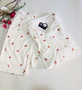 ✨ Pyjama Femme en Velours – Confort & Élégance en Blanc 🤍