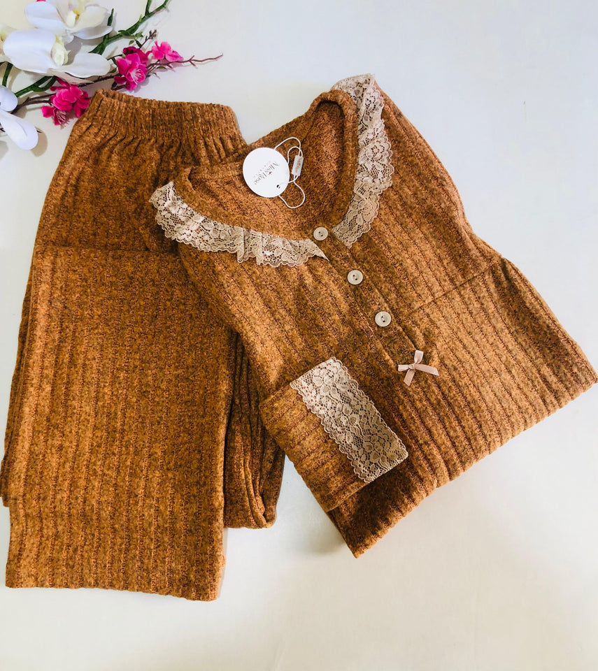 Pyjama Femme 2 Pièces en Tricot – Confort & Élégance