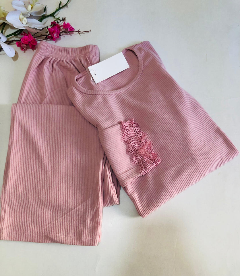 Pyjama Femme 2 Pièces en Tricot –manche langue