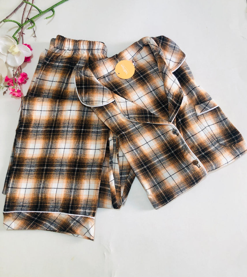 🤎 Pyjama Femme à Carreaux – Marron 🤎