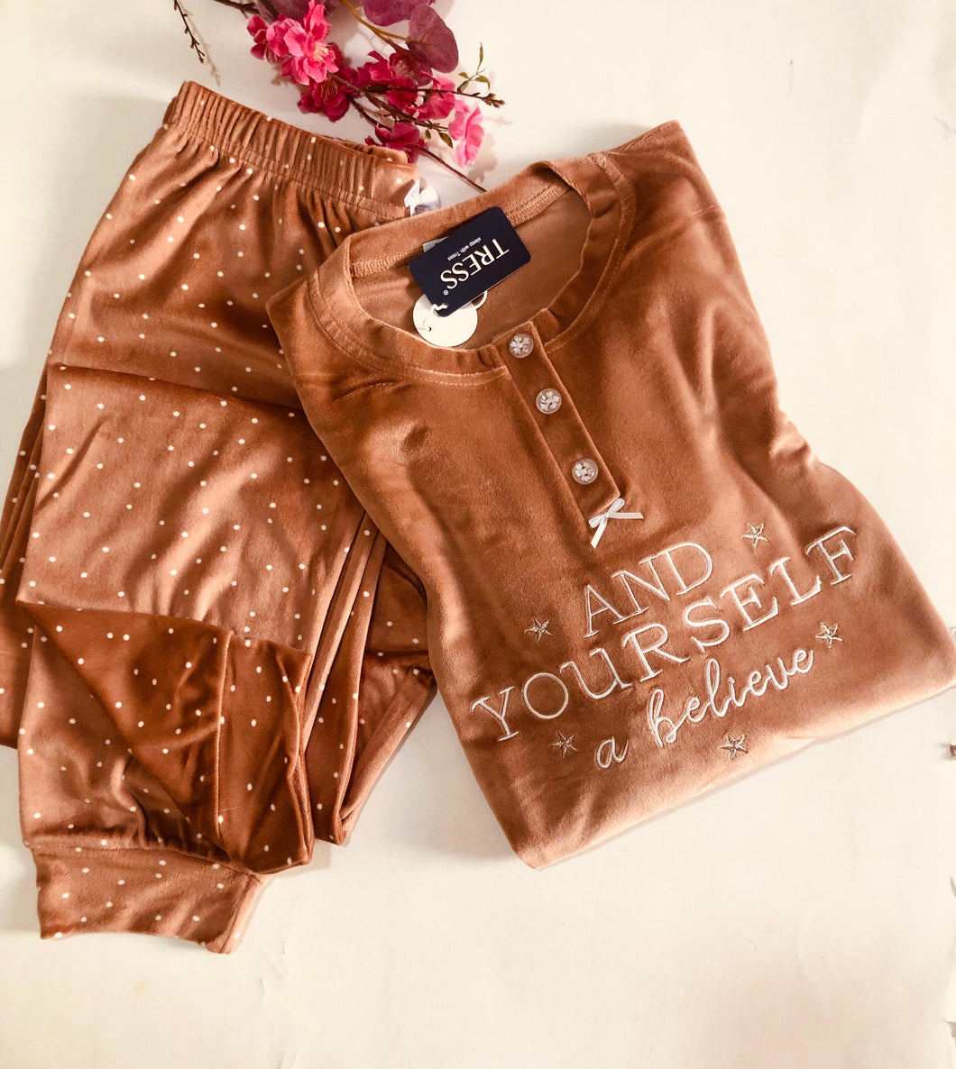 🌸 Pyjama Femme en Velours Doux – TRESS 🌙