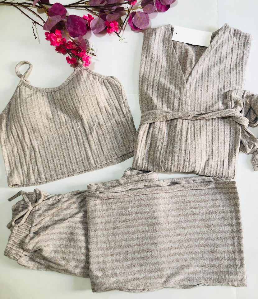 🌸 Pyjama Femme 3 Pièces Tricoté – Style Élégant et Cocooning 🌙