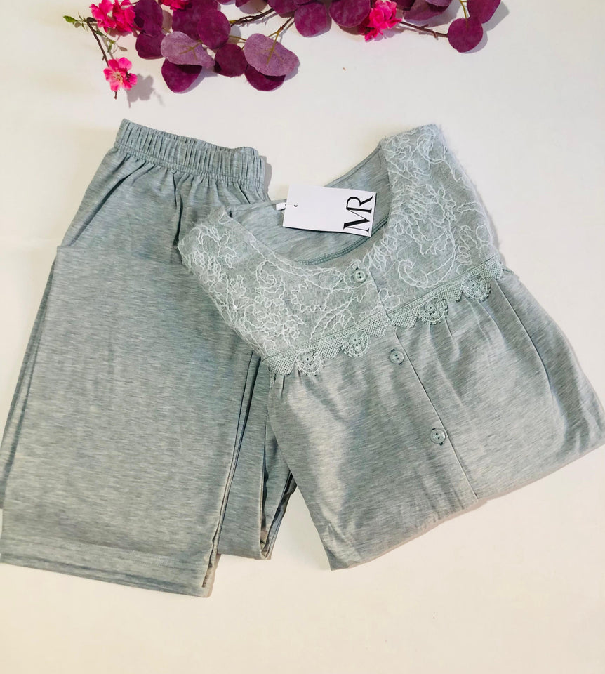 Pyjama Femme – Confort Élégant & Détails Dentelle 🌙✨