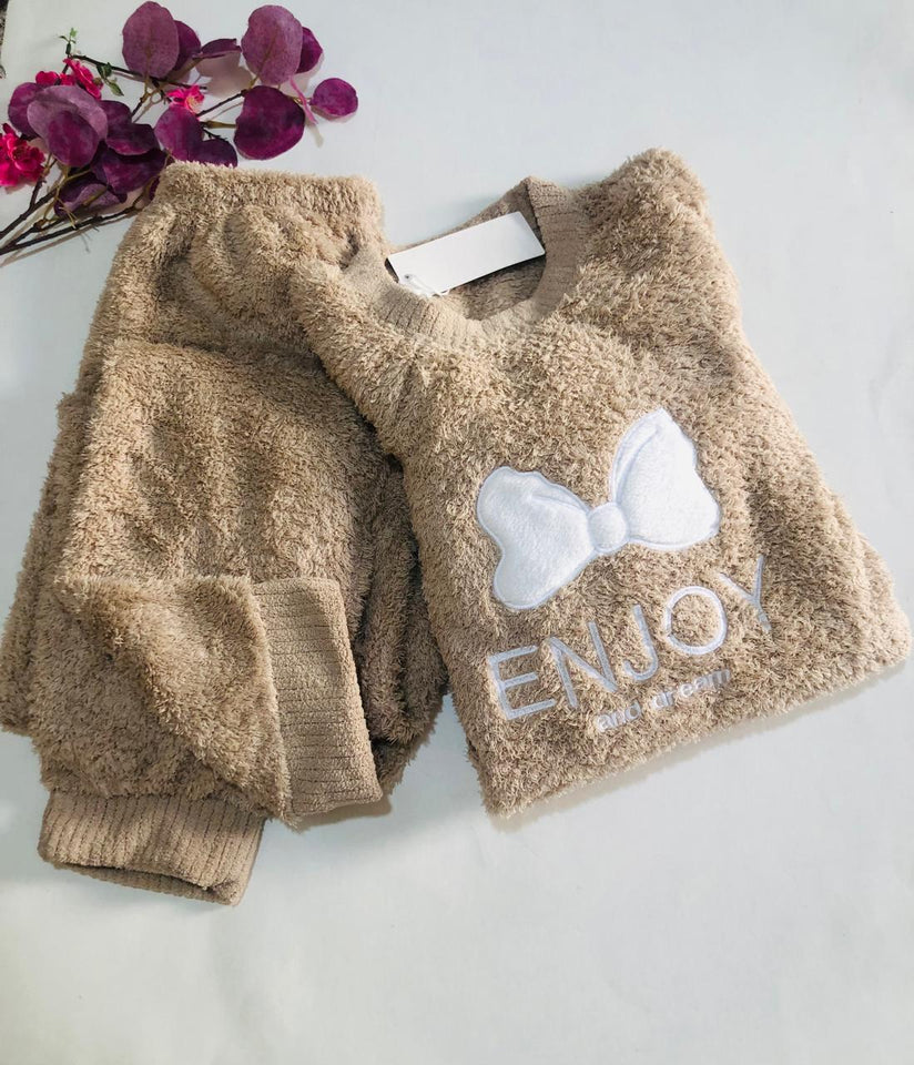 Pyjama Femme en Tissu Polaire – Ultra Doux & Chaud (Rose)