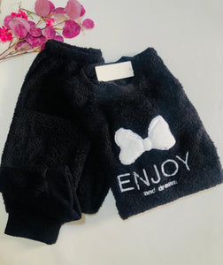 Pyjama Femme en Tissu Polaire – Ultra Doux & Chaud