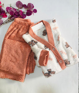 Pyjama Femme en Tissu Polaire Ultra Doux ❄️🤍