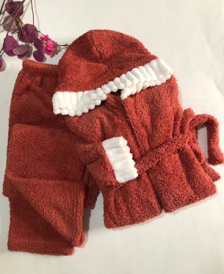 🔥 Pyjama Femme en Polaire avec Capuche – Rouge Brique | Chaleur & Élégance ❄️