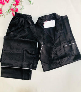 ✨ Pyjama Satin  – Luxe & Élégance au Quotidien 🌙👑