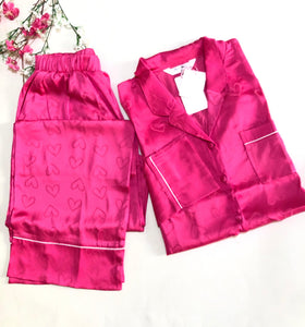 ✨ Pyjama Satin – Luxe & Élégance au Quotidien 🌙👑