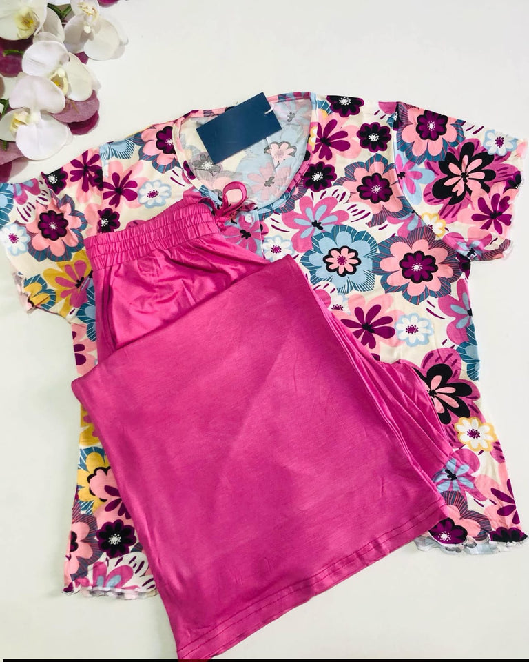 Pyjama Femme Fleuri – Douceur & Élégance au Quotidien 🌸