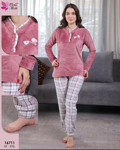 Pyjama Polaire Femme – Confort et Élégance en Couleur Orange 🍊