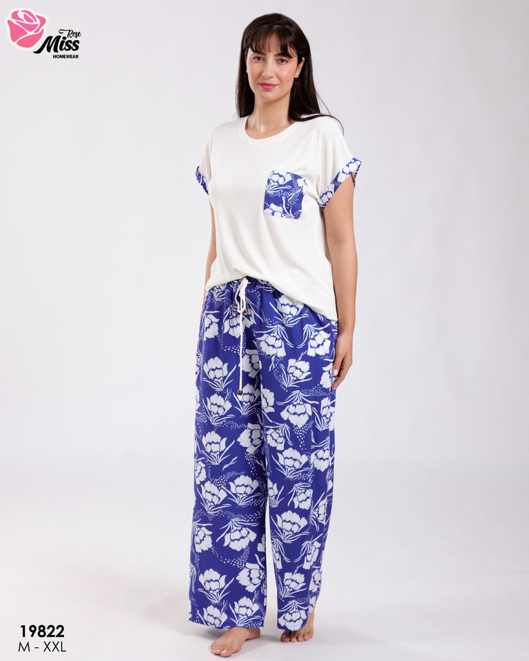 Pyjama Femme Confort & Fraîcheur – Bleu à Motif Floral 🌙