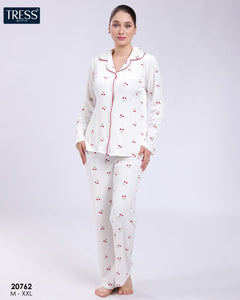 ✨ Pyjama velours Élégance et Audace pour vos Soirées ✨