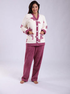 🧸 Pyjama Femme en Polaire – Chaleur & Élégance d’Hiver ❄️💕