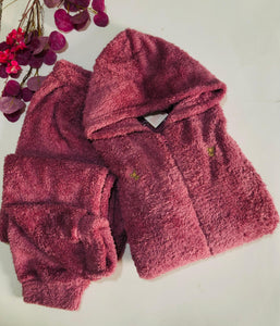 🌸 Pyjama Femme en Polaire avec Capuche – Douceur & Confort Absolu ❄️