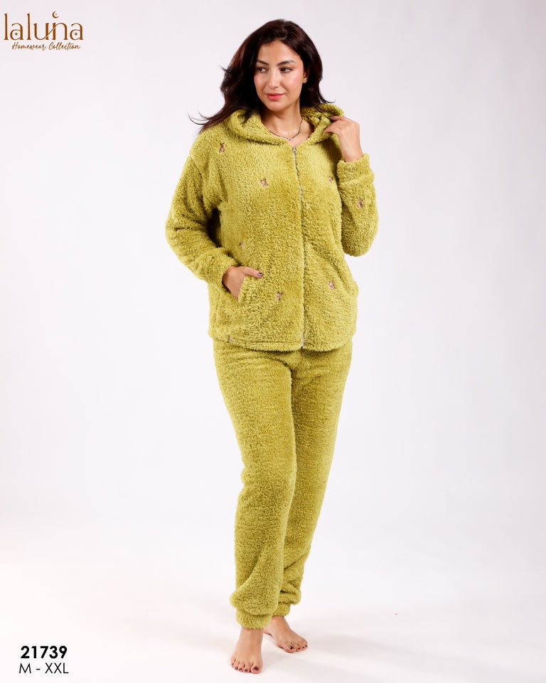 🌿 Pyjama Femme en Polaire avec Capuche – Confort & Chaleur Hivernale ❄️