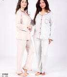 ✨ Pyjama Femme en Velours – Élégance & Confort ✨