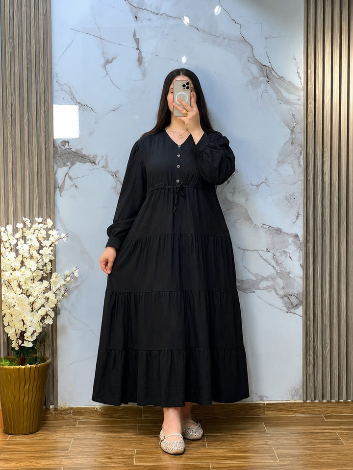 🖤 Robe Longue en Crêpe  – Noir Élégant