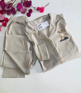 Pyjama Femme en Coton – Élégance & Confort en Gris 🩶🐻