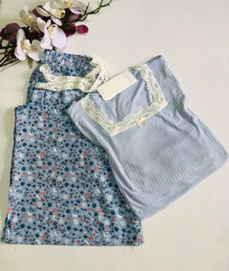 Pyjama Femme Confort et Élégance – Ensemble Haut en Côtes & Pantalon Large Fleuri