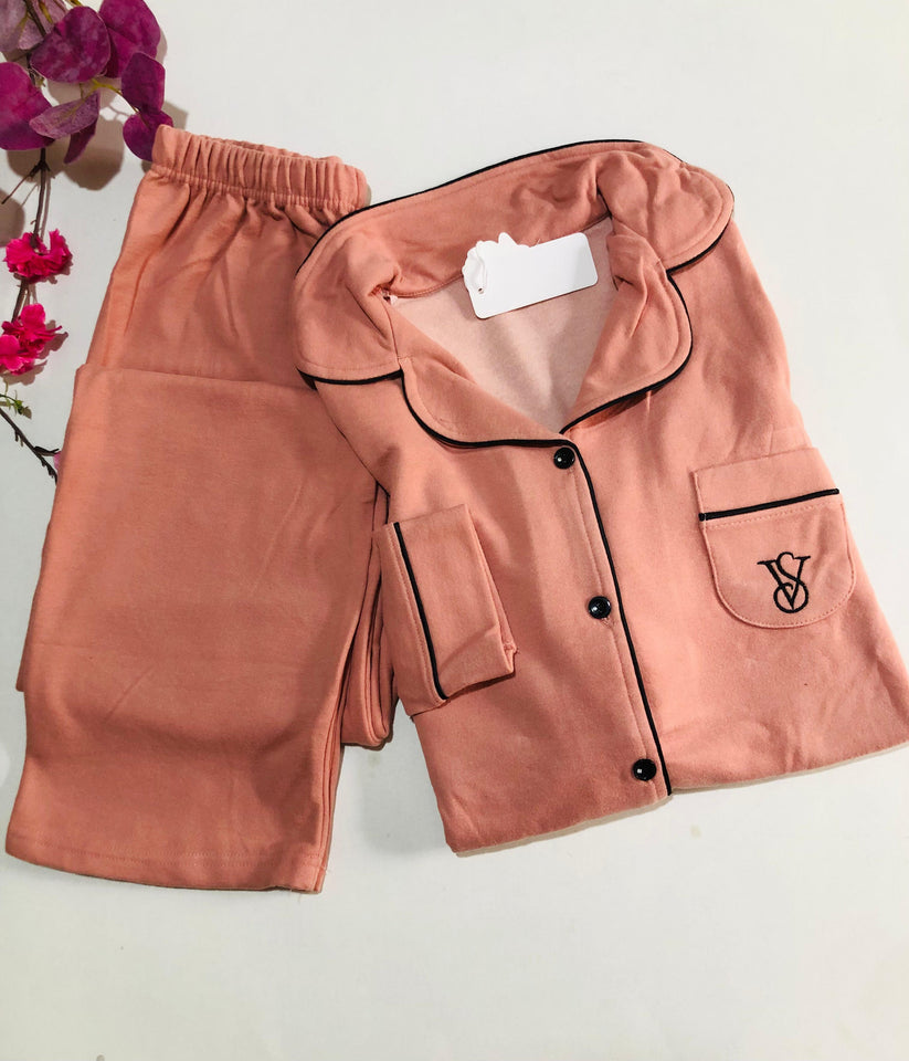Pyjama Femme Élégant & Confort Absolu – Rose Poudré