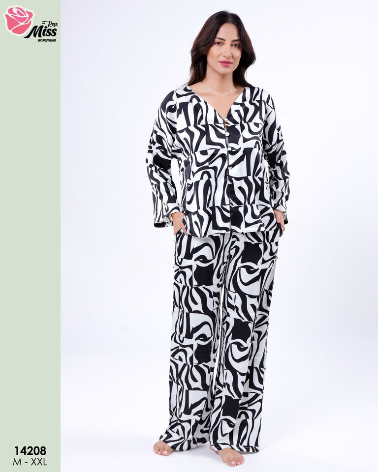 🖤 Pyjama Femme Satin de Soie – Élégance Intemporelle en Noir 🖤
