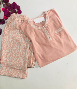 Pyjama Femme Élégant & Confort Absolu – Rose Doux